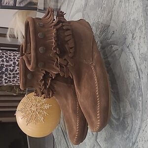 MINNETONKA WOMEN'S DOUBLE FRINGE SUEDE LEATHER MOKASIN BOOTIES  NEW 8
